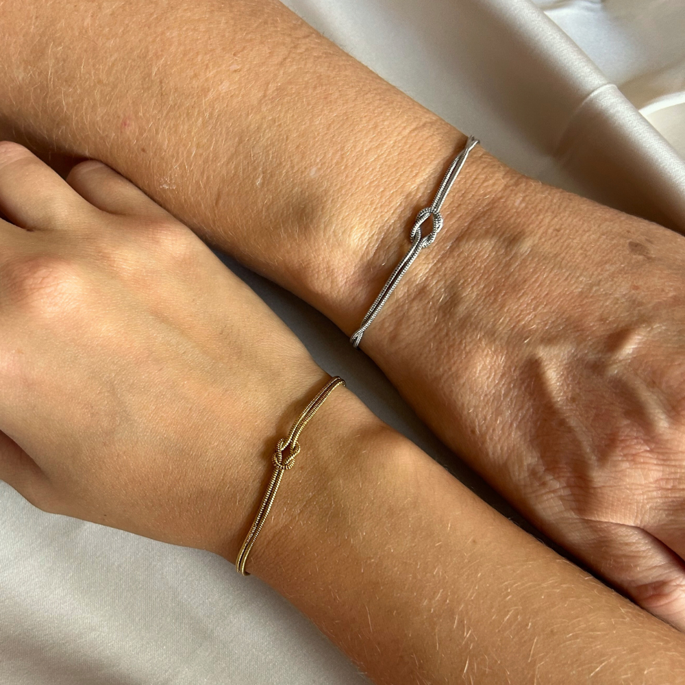Minimal Love Knot Bracelet