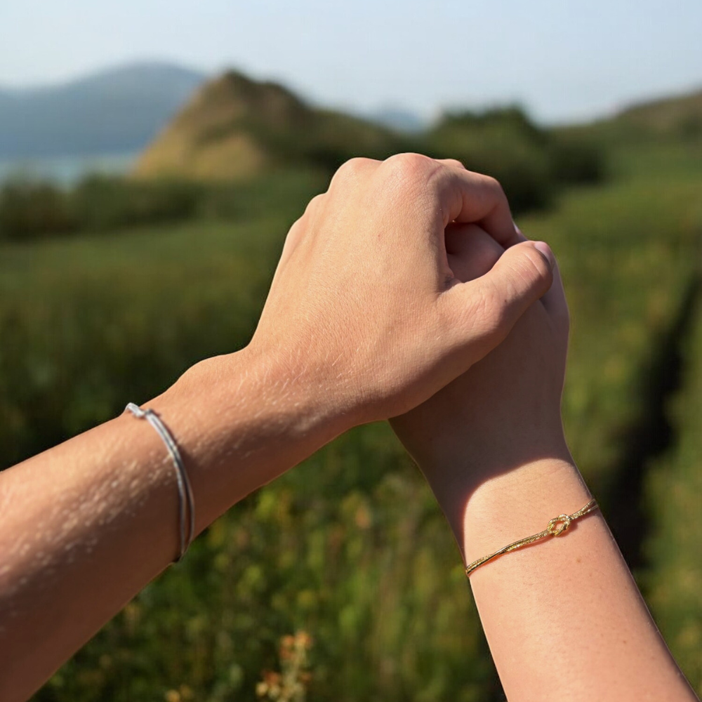 Minimal Love Knot Bracelet
