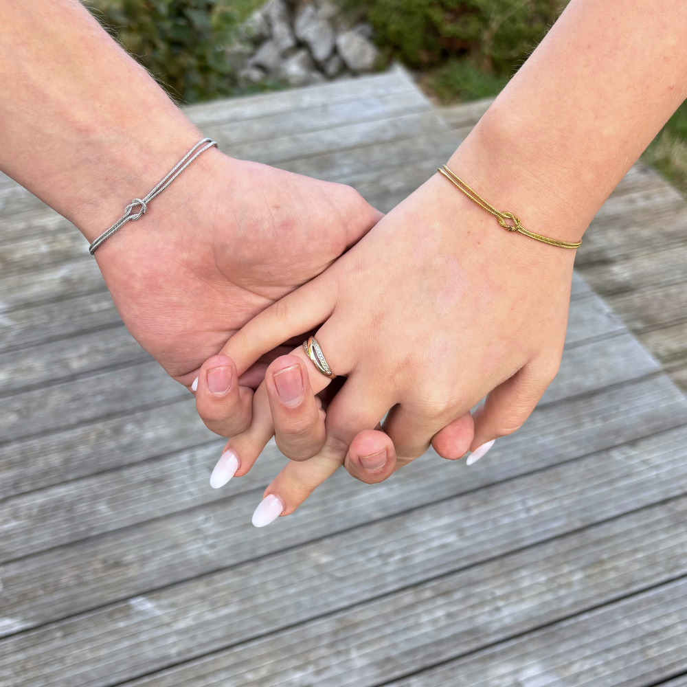 Minimal Love Knot Bracelet