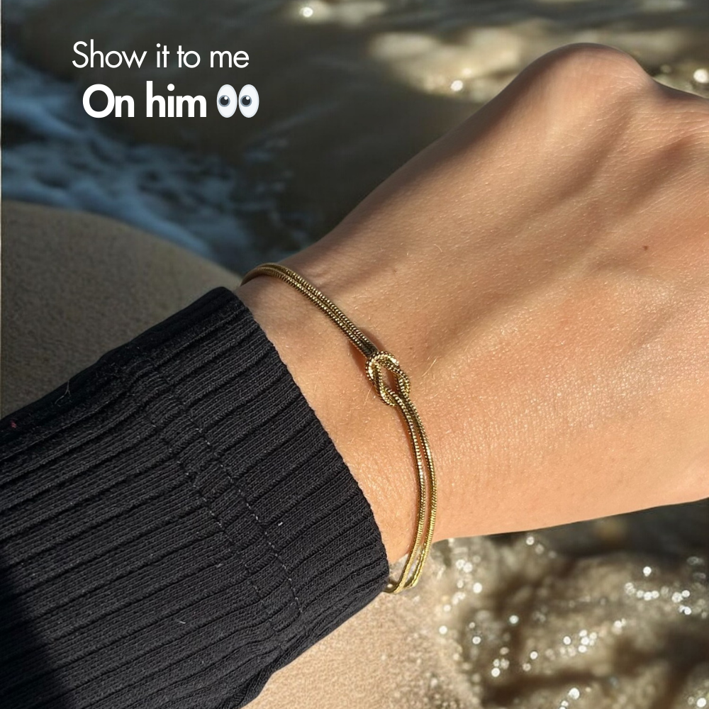 Minimal Love Knot Bracelet