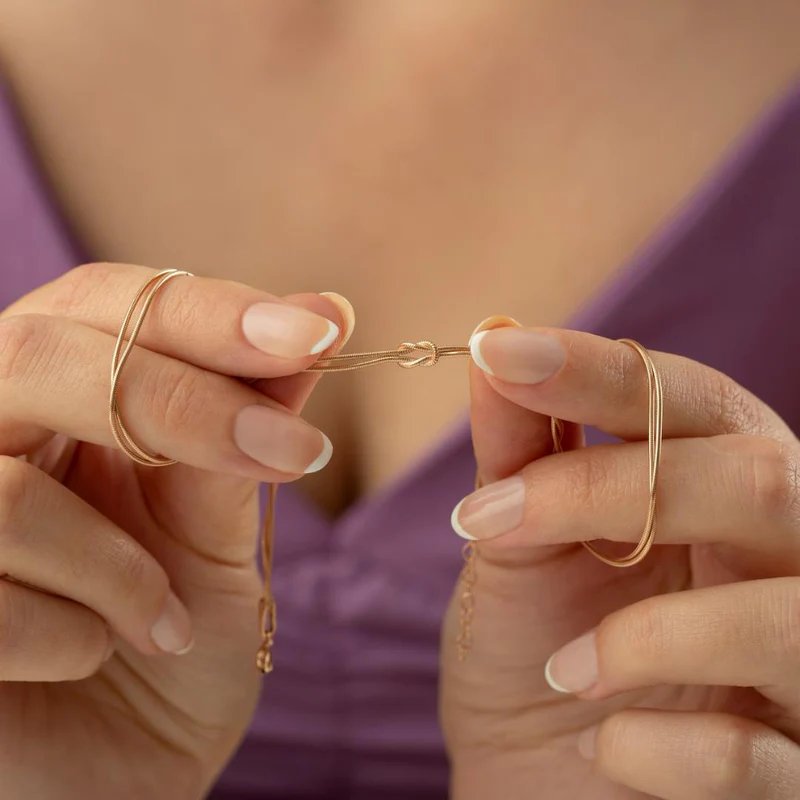 Minimal Love Knot Necklace