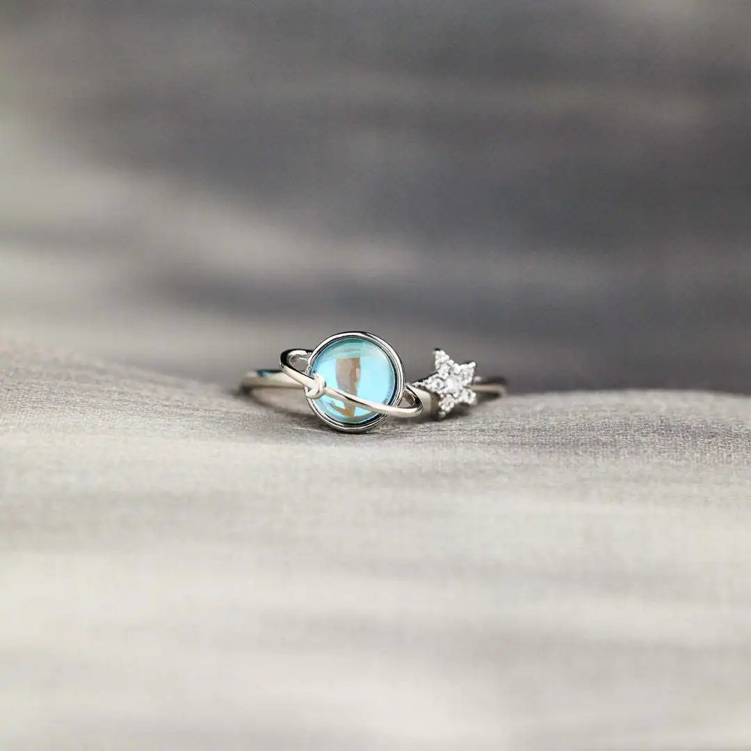 Rotatable Star Moon Ring