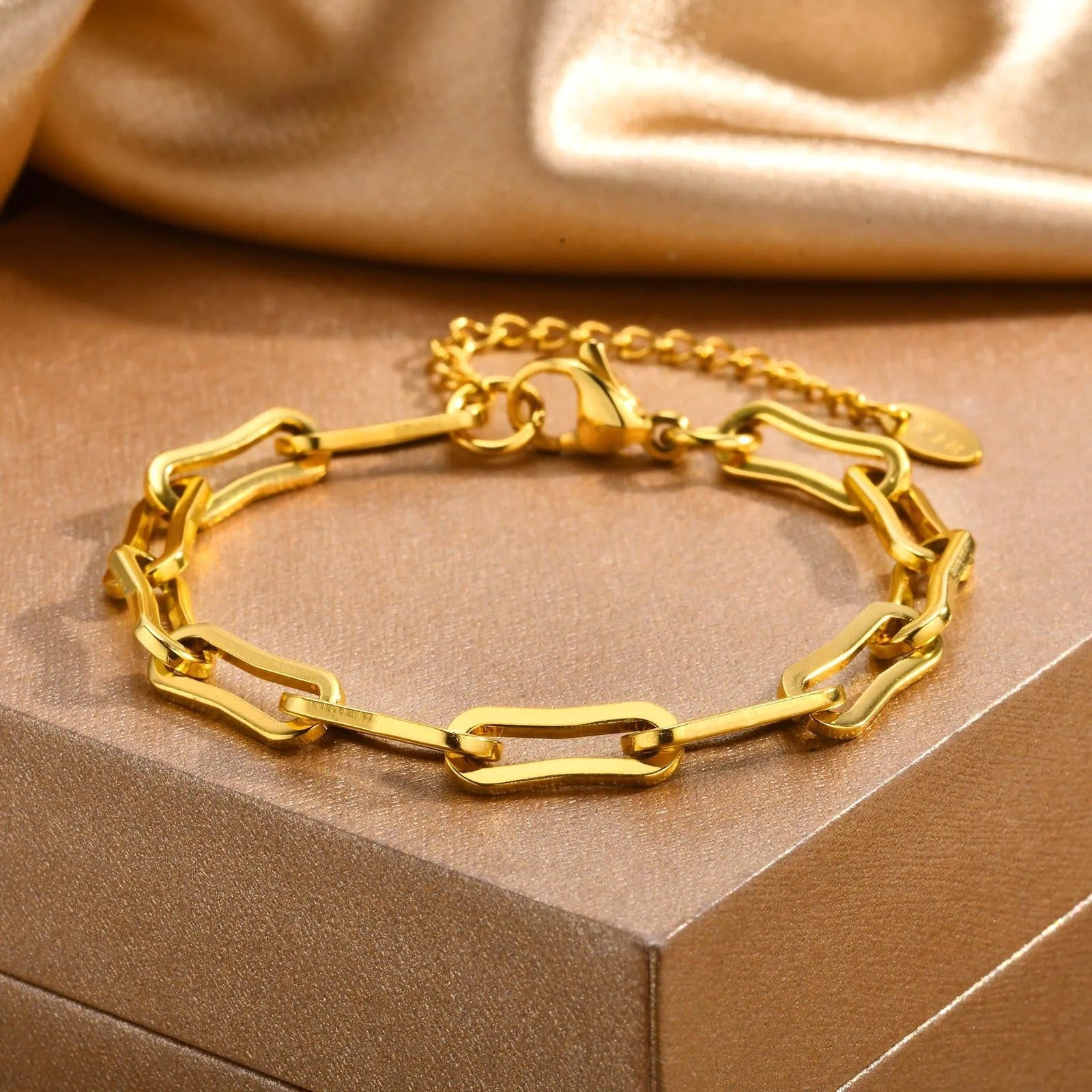 Paper Clip Link Bracelet